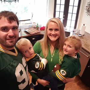 Meet your Posher, Julie